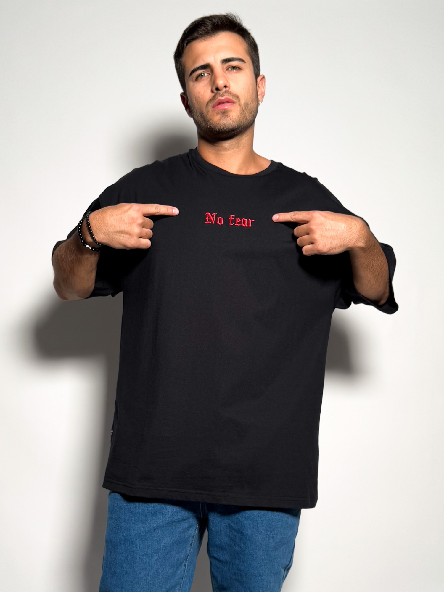 Remera oversize con estampas Efrain 